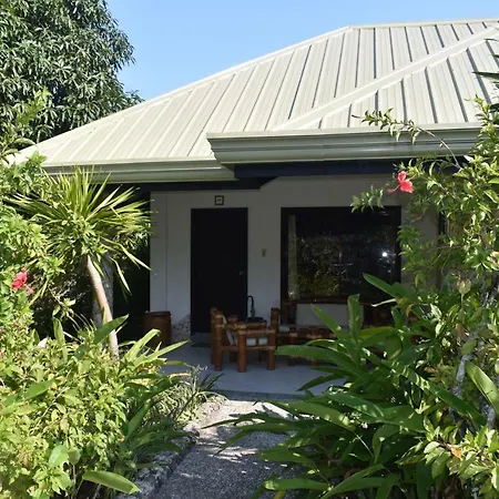 Dolphin House Resort Moalboal Exterior photo