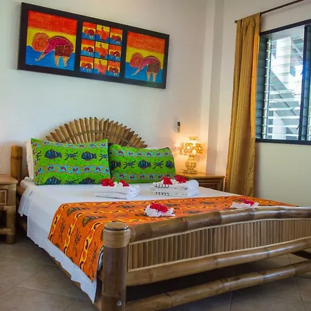 Dolphin House Resort Moalboal Exterior photo
