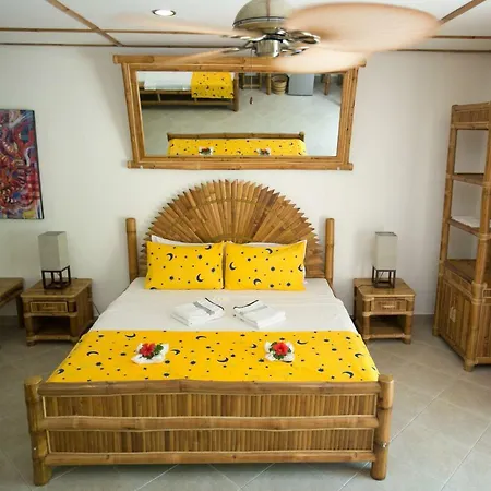 Dolphin House Resort Moalboal Exterior photo